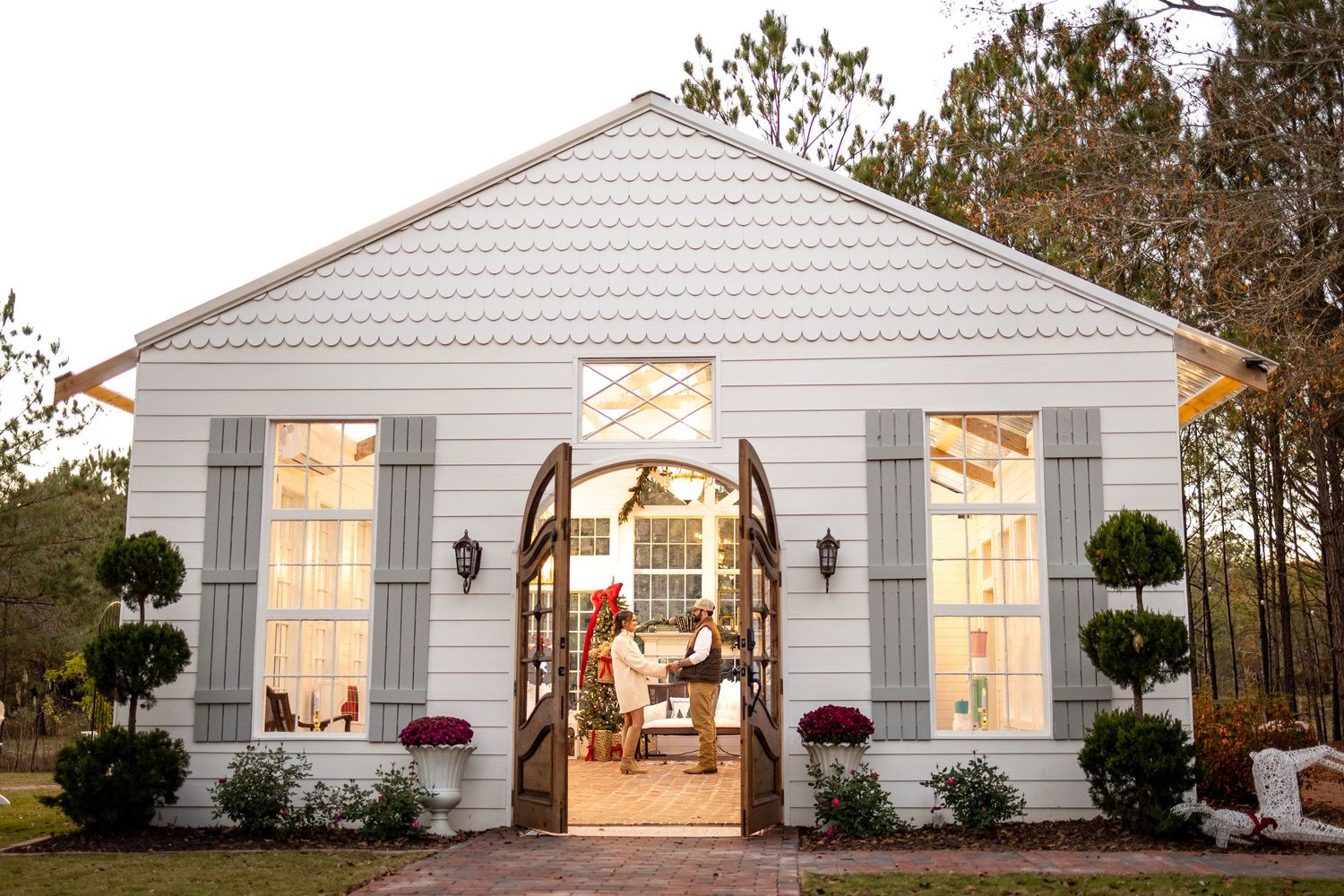 The English Cottage in Rainbow City, Alabama