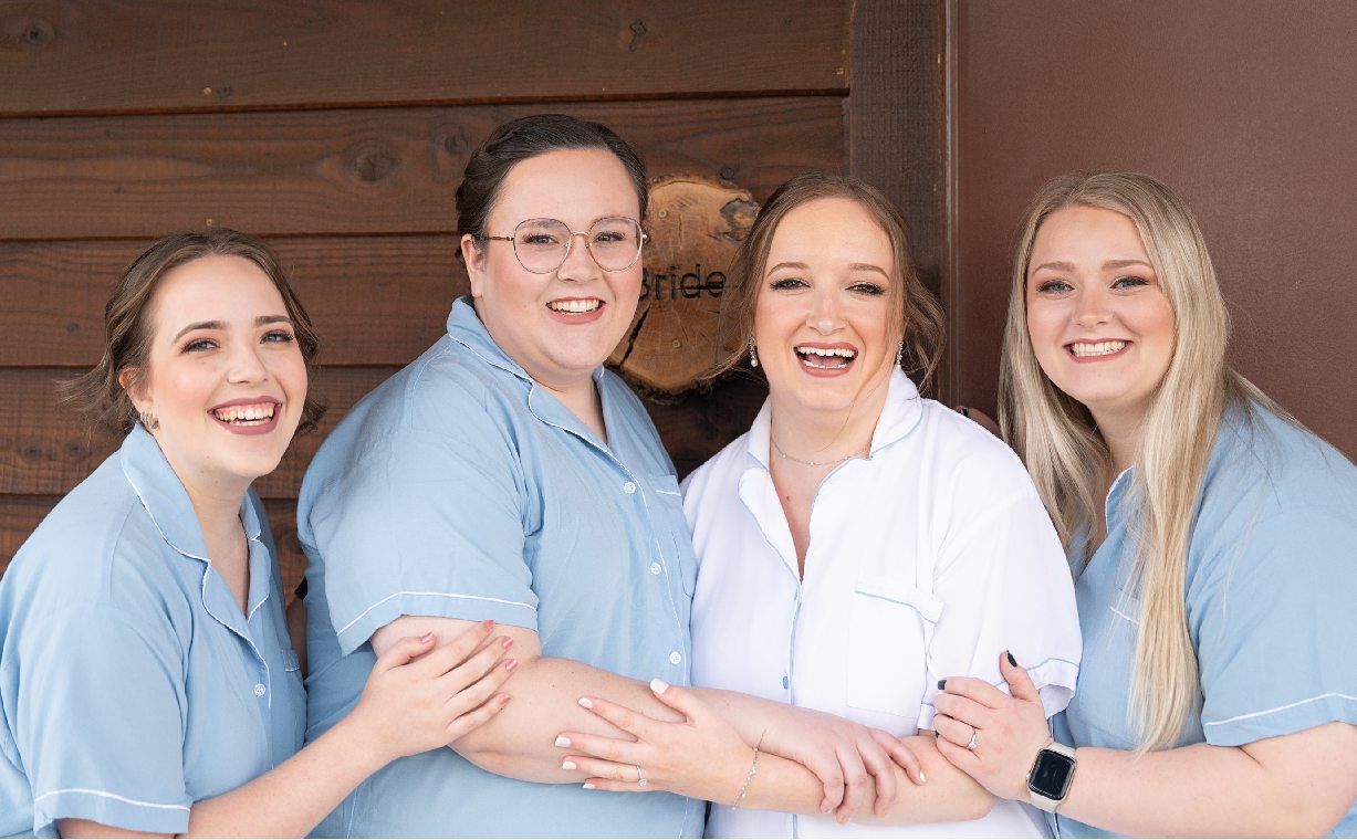 Beautiful Summer Wedding at Timber Oaks Venue by Bartlesville Photographer Kristi Bray