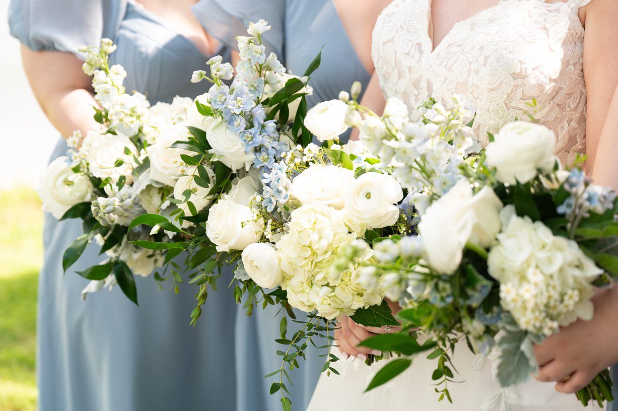 Beautiful Summer Wedding at Timber Oaks Venue by Bartlesville Photographer Kristi Bray