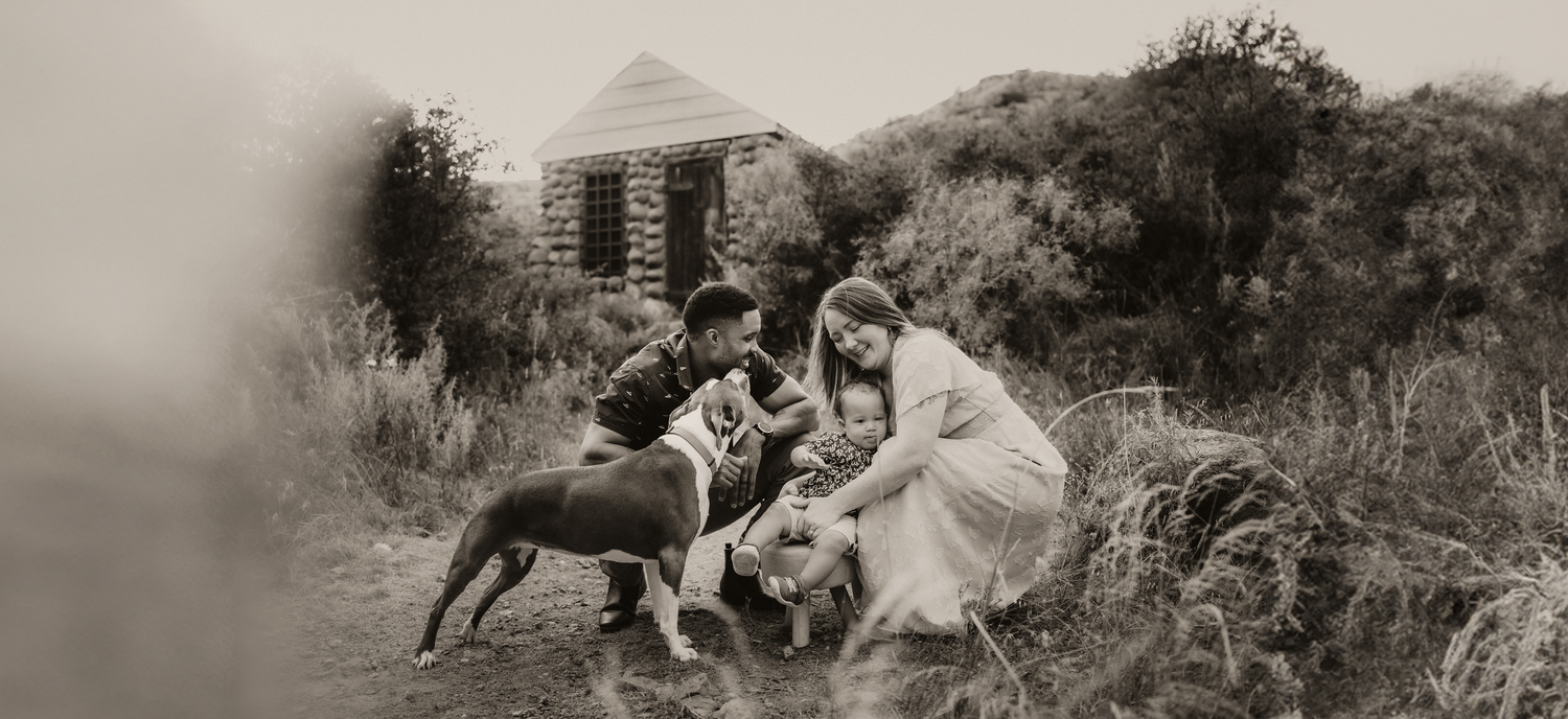 Quartz Mountain State Park Trail Oklahoma GIttens Family Session, Motherhood fatherhood son portraits photoshoot dog
