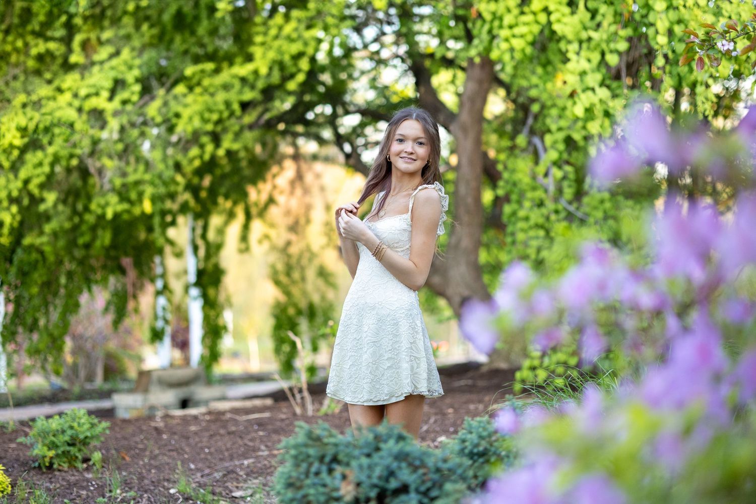 Springfield, IL Photographer captures a senior at Washington Park in Central, IL