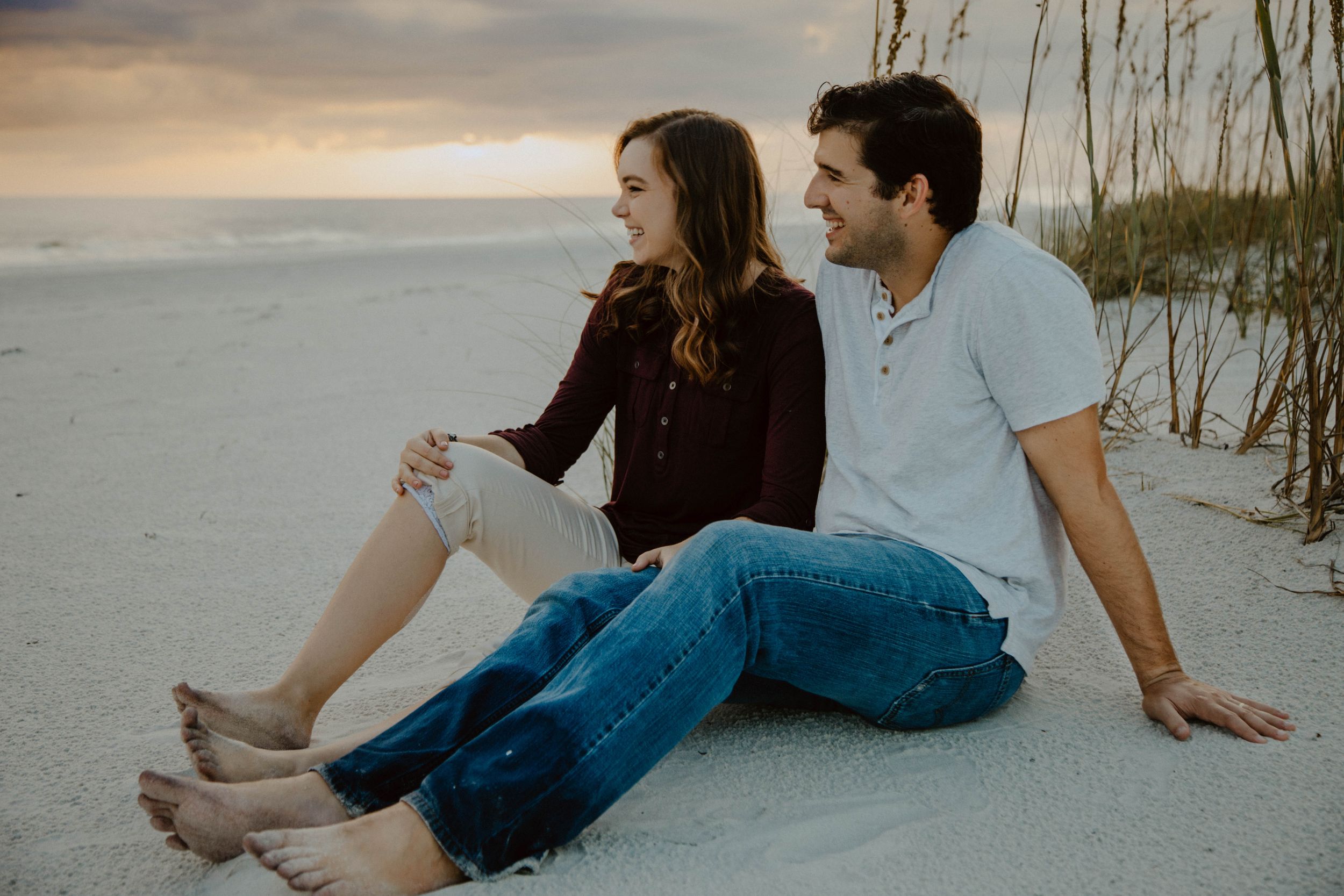 Couples photos on the beach