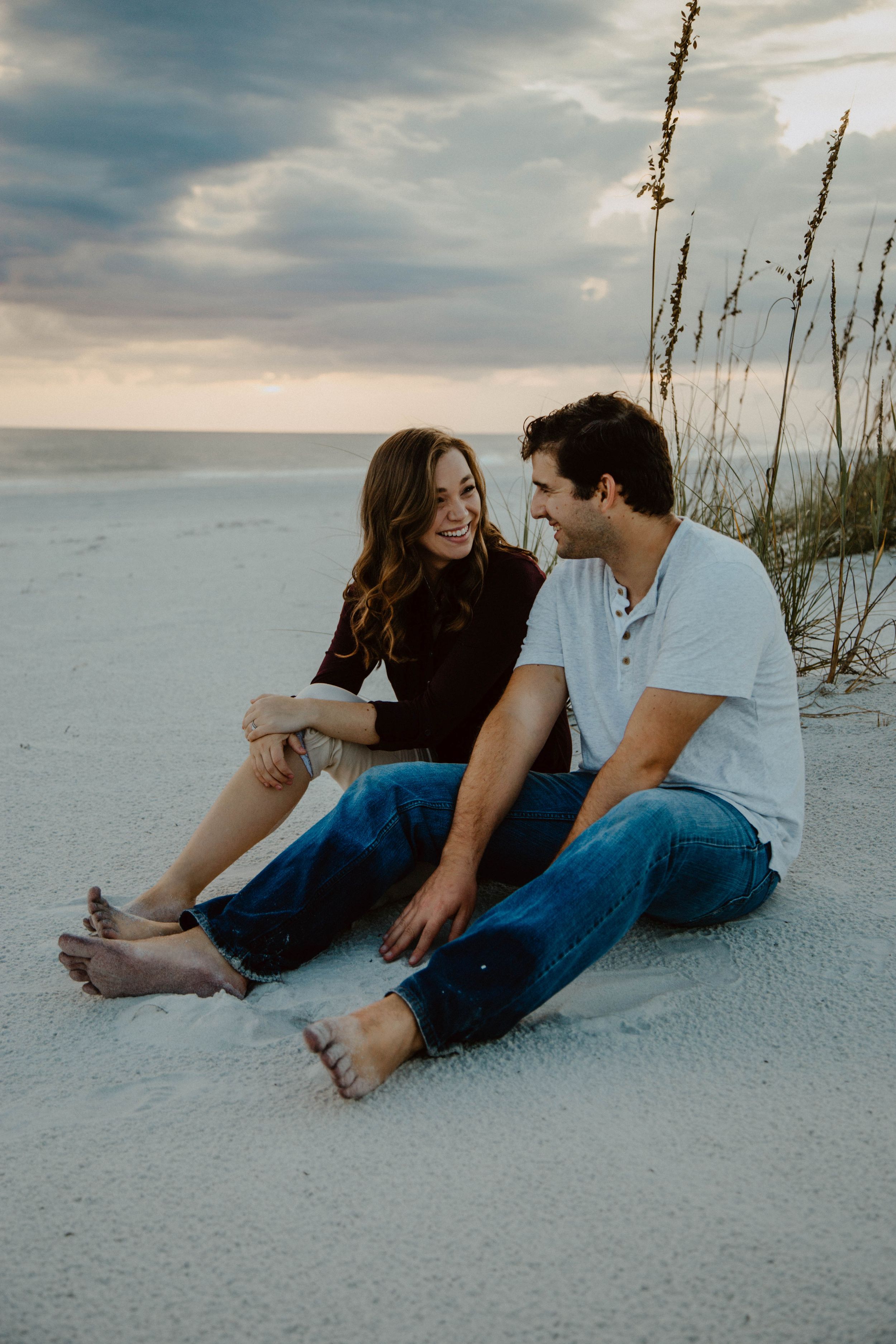 Couples photos on the beach