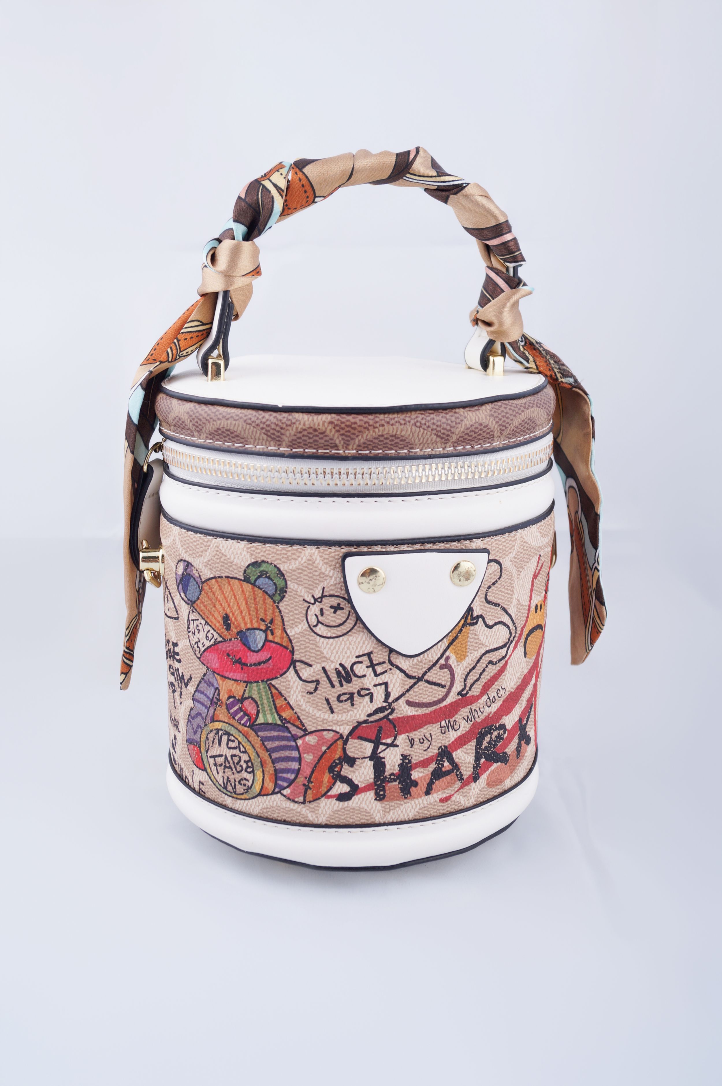 luxury handbag and product photography for e-commerce