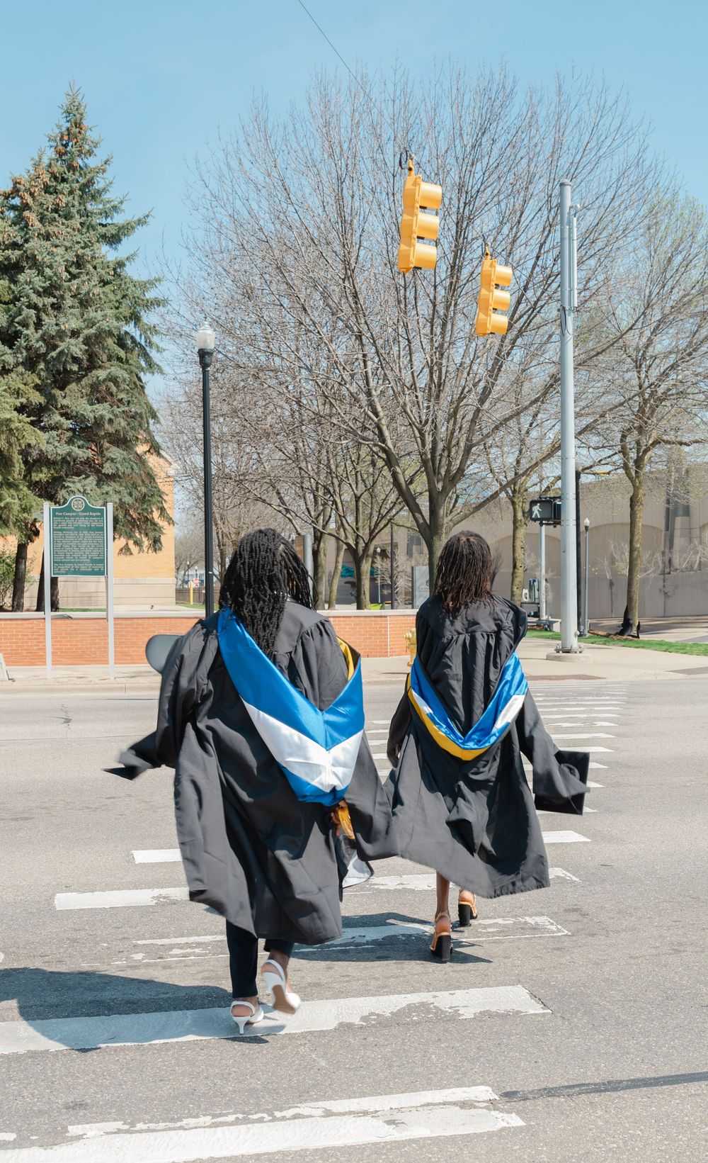 grad crossing cross walk