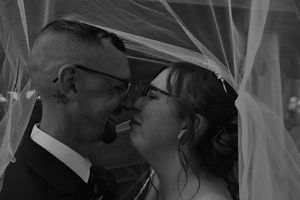 Mr And Mrs Dring Shoot through.