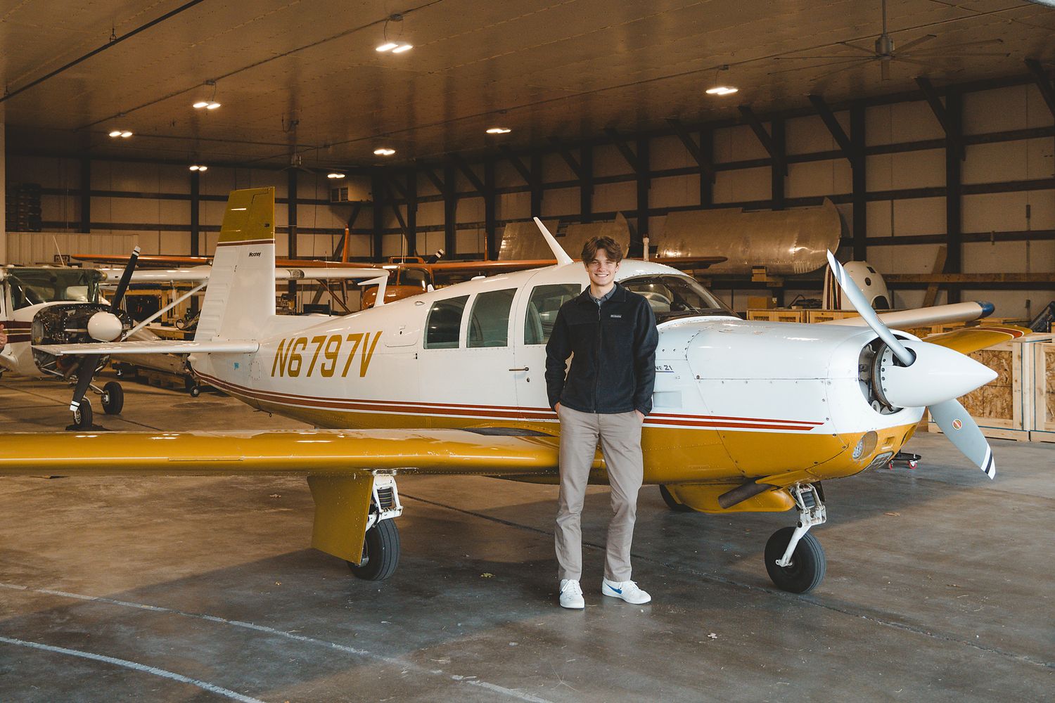 senior, airport, airplane