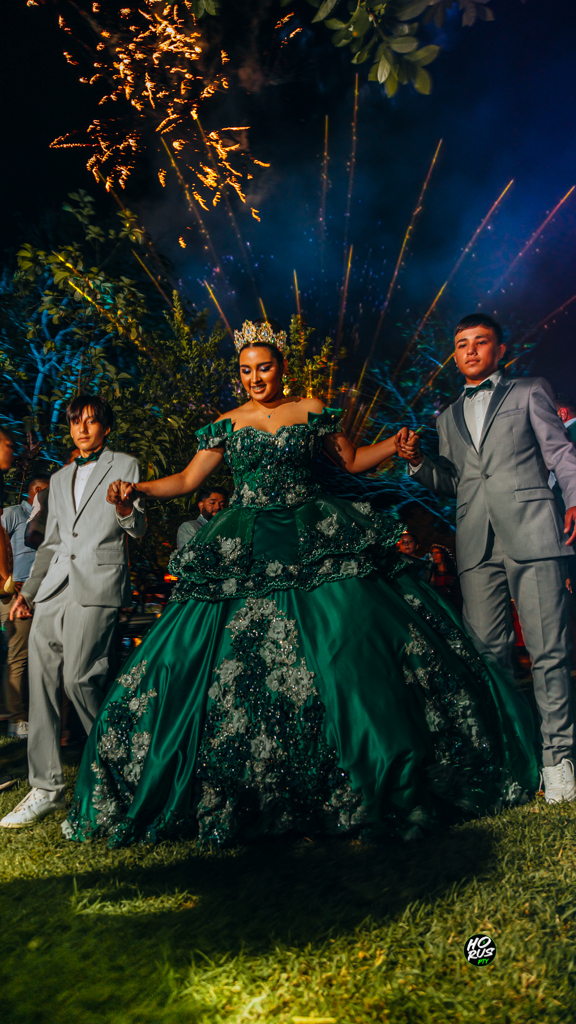 Segunda Entrada  - Fotografo de Quinceaños - @HorusPTY +507 6162-8942