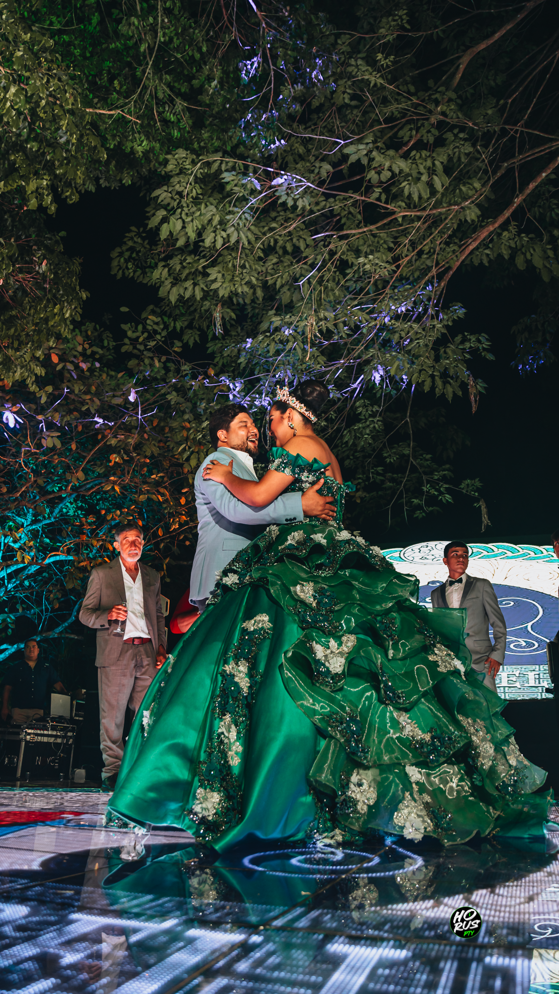 Baile Inolvidable XV Año - Fotografia de Quinceaños - @HorusPTY +507 6162-8942