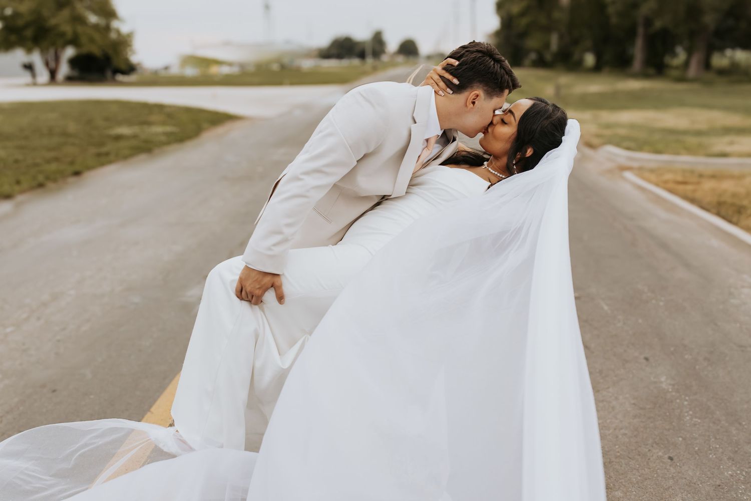 bride and groom couples portrait