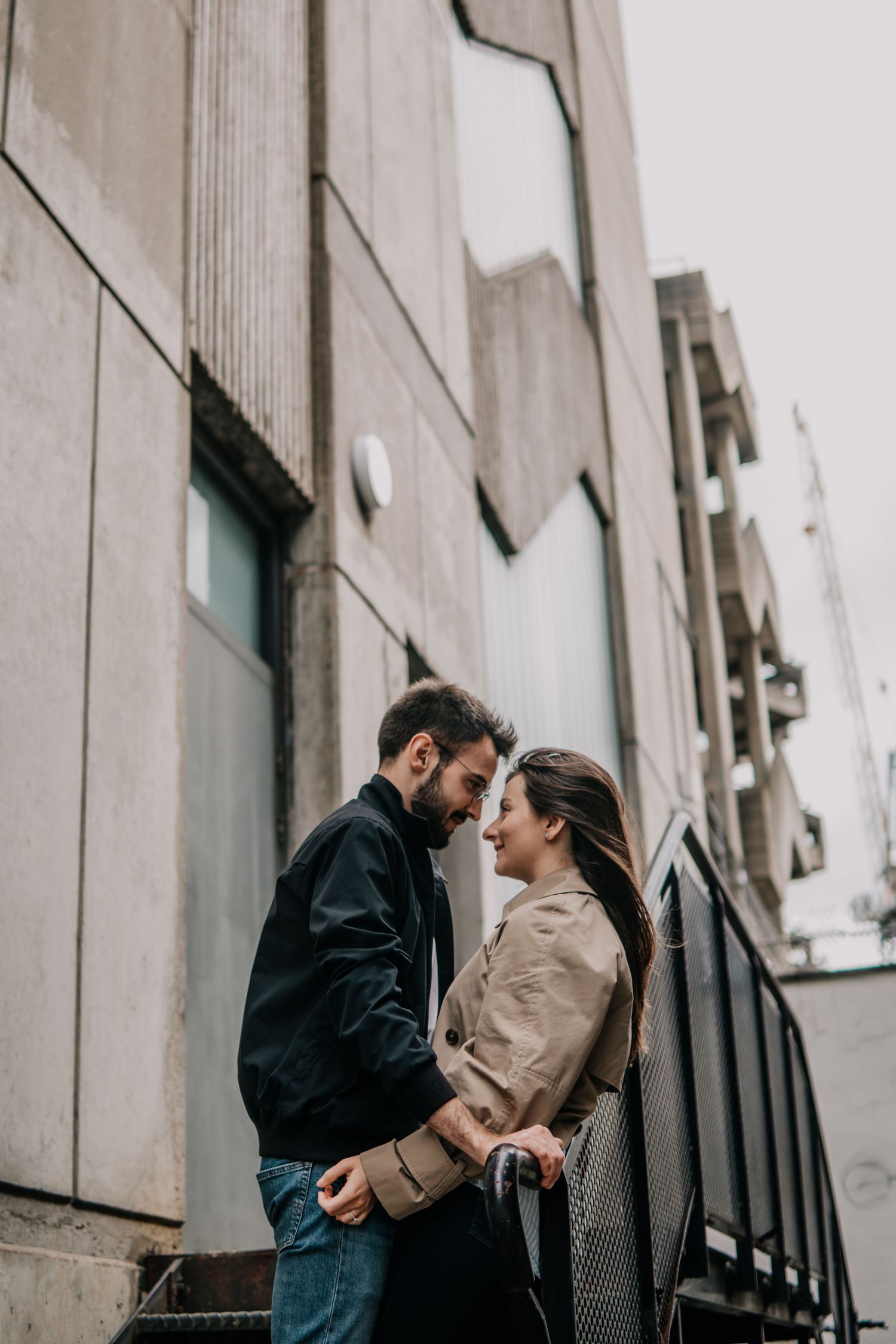 Engagement sessions are a beautiful way to celebrate your love before the big day. Natural, relaxed, and full of emotion — just yoy