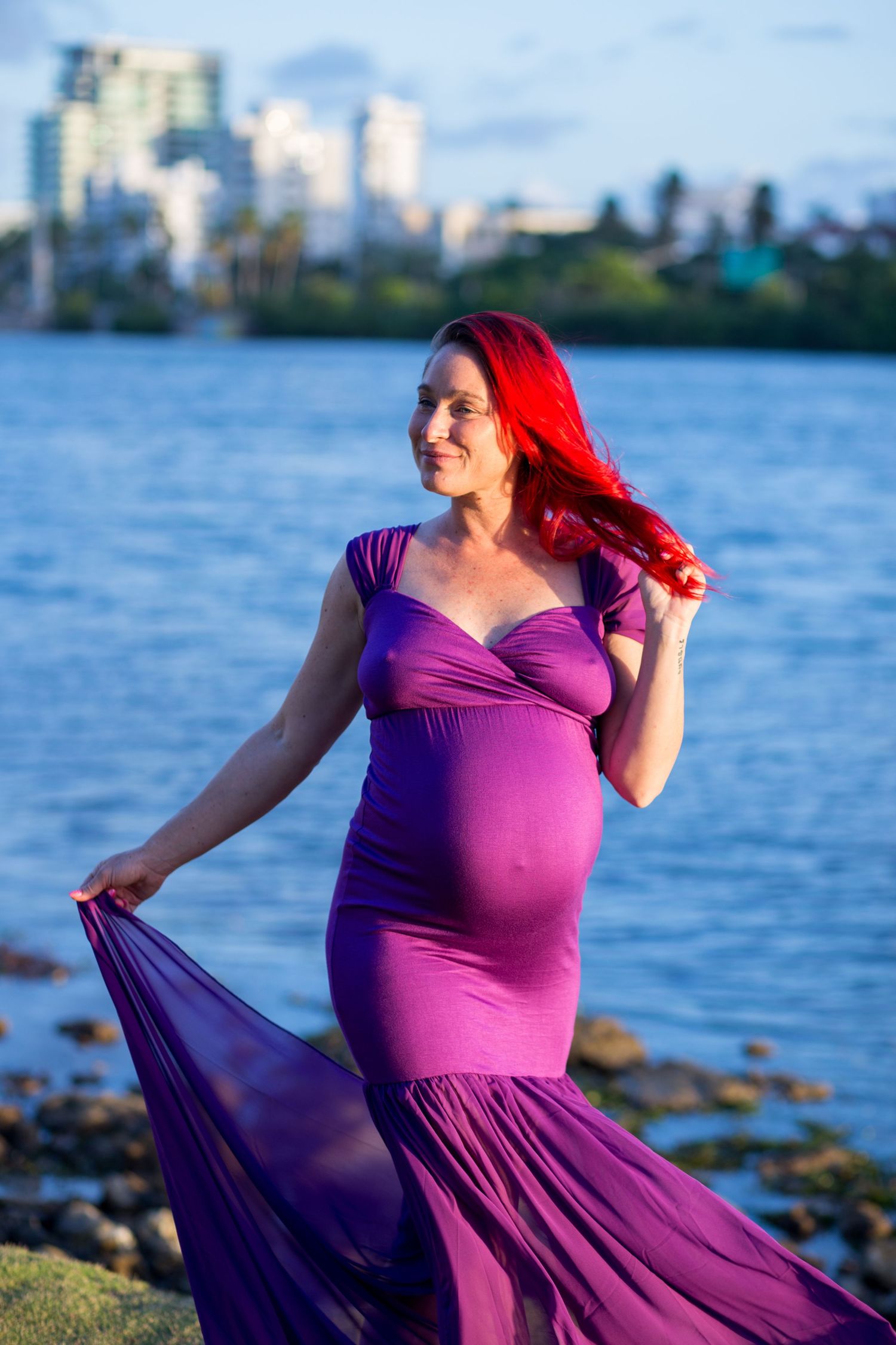 Maternity portrait. Condado Lagoon. San Juan, Puerto Rico.