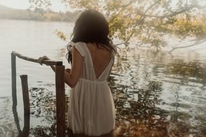 Ritratto ambientato a Cogliate – Dreaming. Ritratti intimi e ispirati, tra luce e atmosfera. Un’esperienza visiva autentica, la tua luce