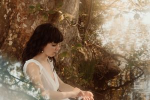 Ritratto ambientato a Cogliate – Dreaming. Ritratti intimi e ispirati, tra luce e atmosfera. Un’esperienza visiva autentica, la tua luce