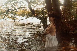 Ritratto ambientato a Cogliate – Dreaming. Ritratti intimi e ispirati, tra luce e atmosfera. Un’esperienza visiva autentica, la tua luce