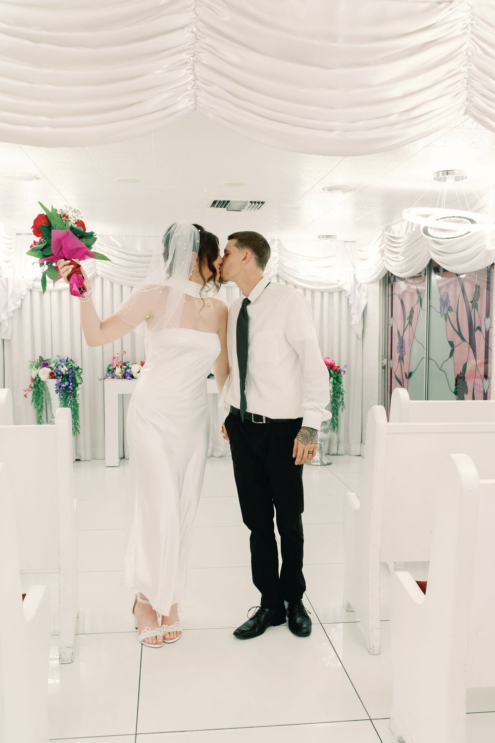 Little White chapel elopement