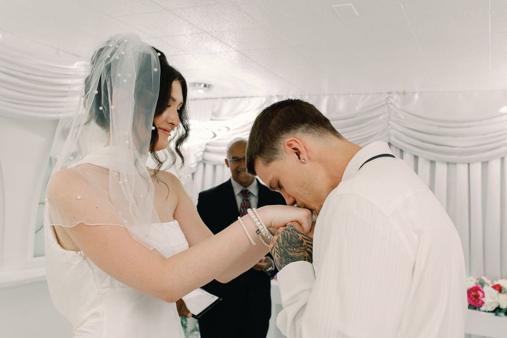 Little White chapel elopement