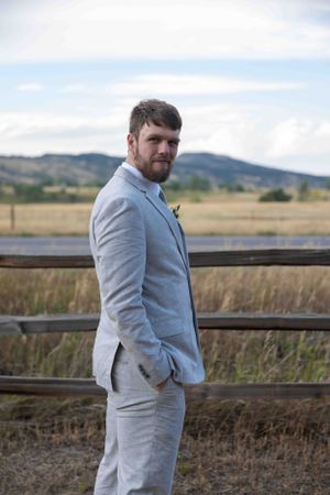 Best wedding photographer in Colorado Groomsmen maids of honor photographer in Colorado unique wedding photography in Colorado Engagements