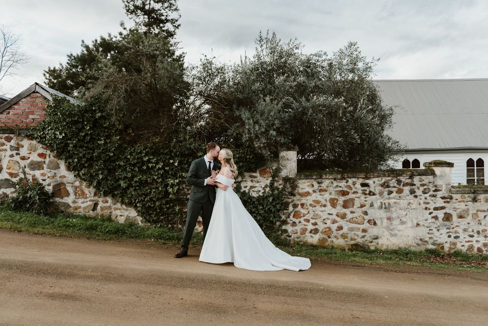 elopement in Franklin, Tasmania captured by wedding photographer Joss Jensen Photography