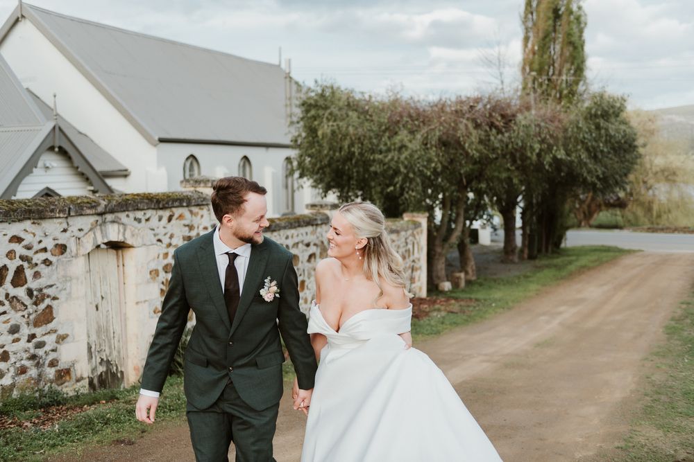 elopement in Franklin Tasmania, captured by Joss Jensen Photography