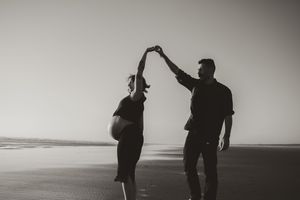 Maternity Session, couples, lifestyle, Oregon Coast