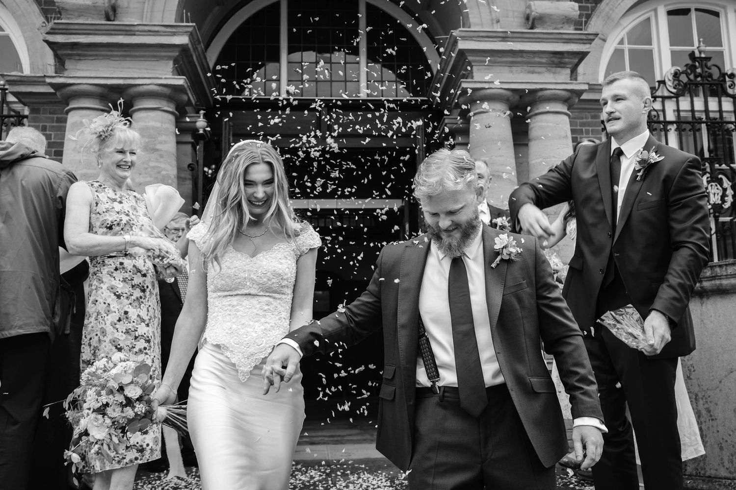Zara Davis Wedding Photography Cotswolds Gloucestershire Herefordshire Worcestershire Somerset Wiltshire South West Marlborough