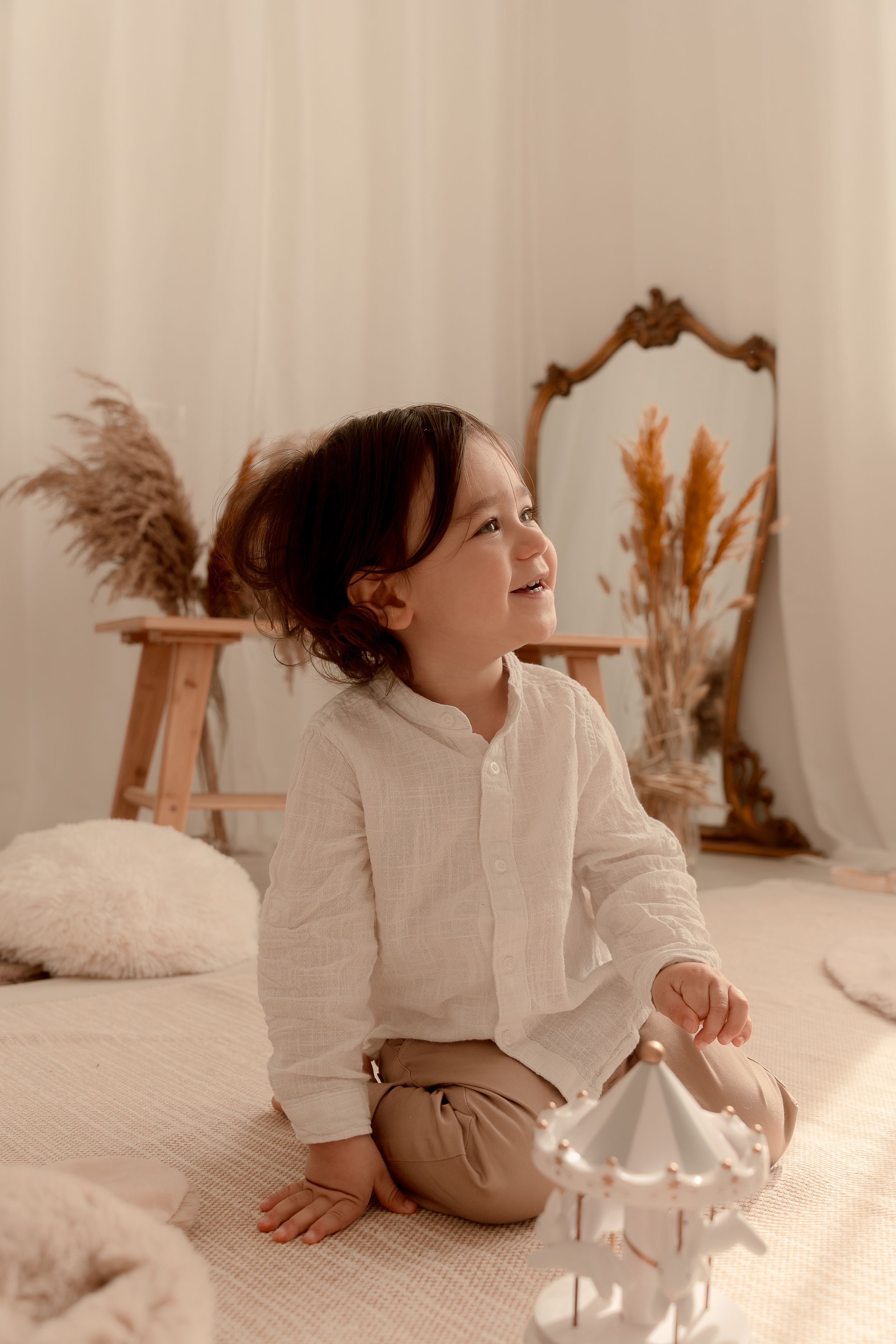 Fotografia di famiglia a Cogliate  
Ritratti spontanei e pieni d’amore per la tua famiglia. Studio a Cogliate, anche in esterna