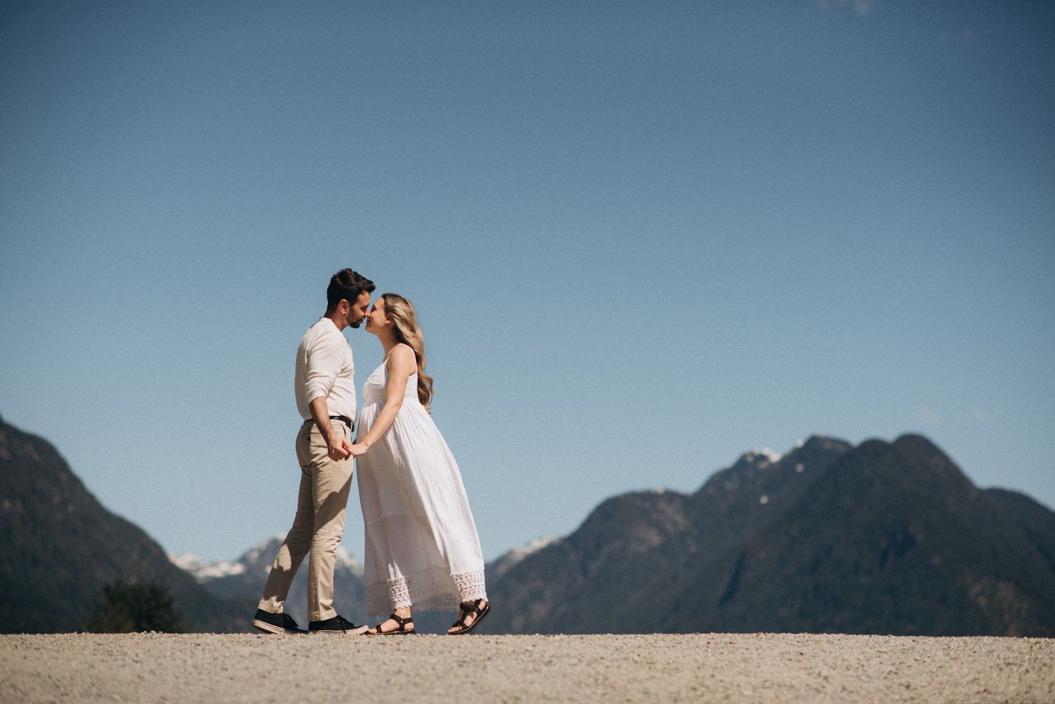Professional BC photographer based in Langley, providing natural, beautiful maternity photo sessions in Surrey, White Rock, and the Lower Ma