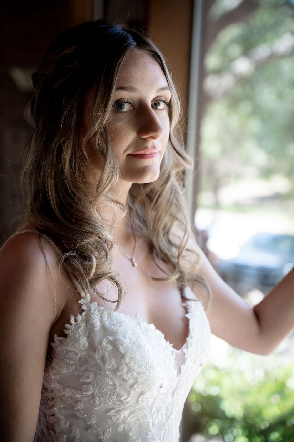 Portrait of the bride at the Spanish R Ranch in Angels Camp, California by Northern California wedding photographer, Ashley Nicole Baeza.