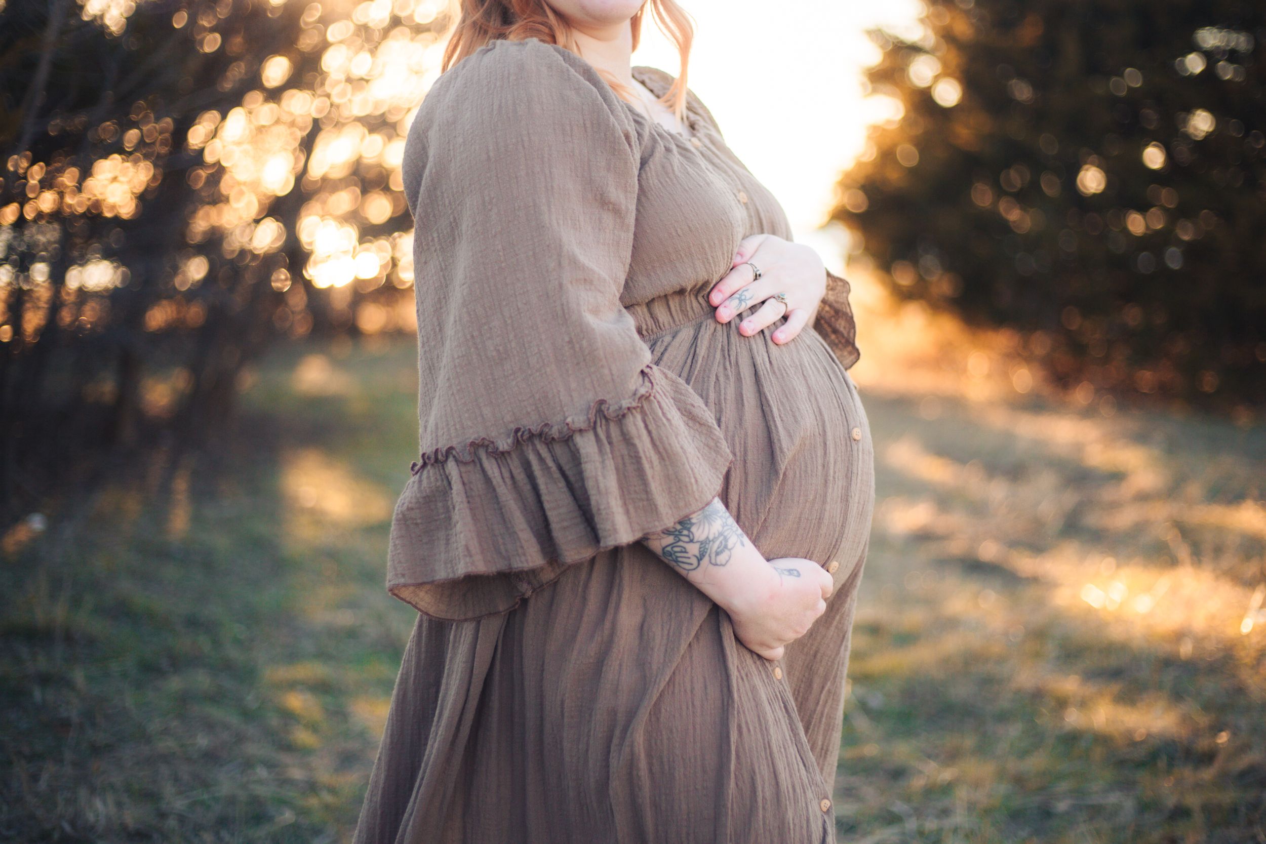 Candid maternity session with client wardrobe in Nichols Hills