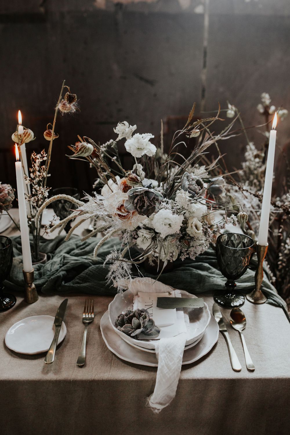 the mount without , Bristol alternative wedding venue , styling table decor