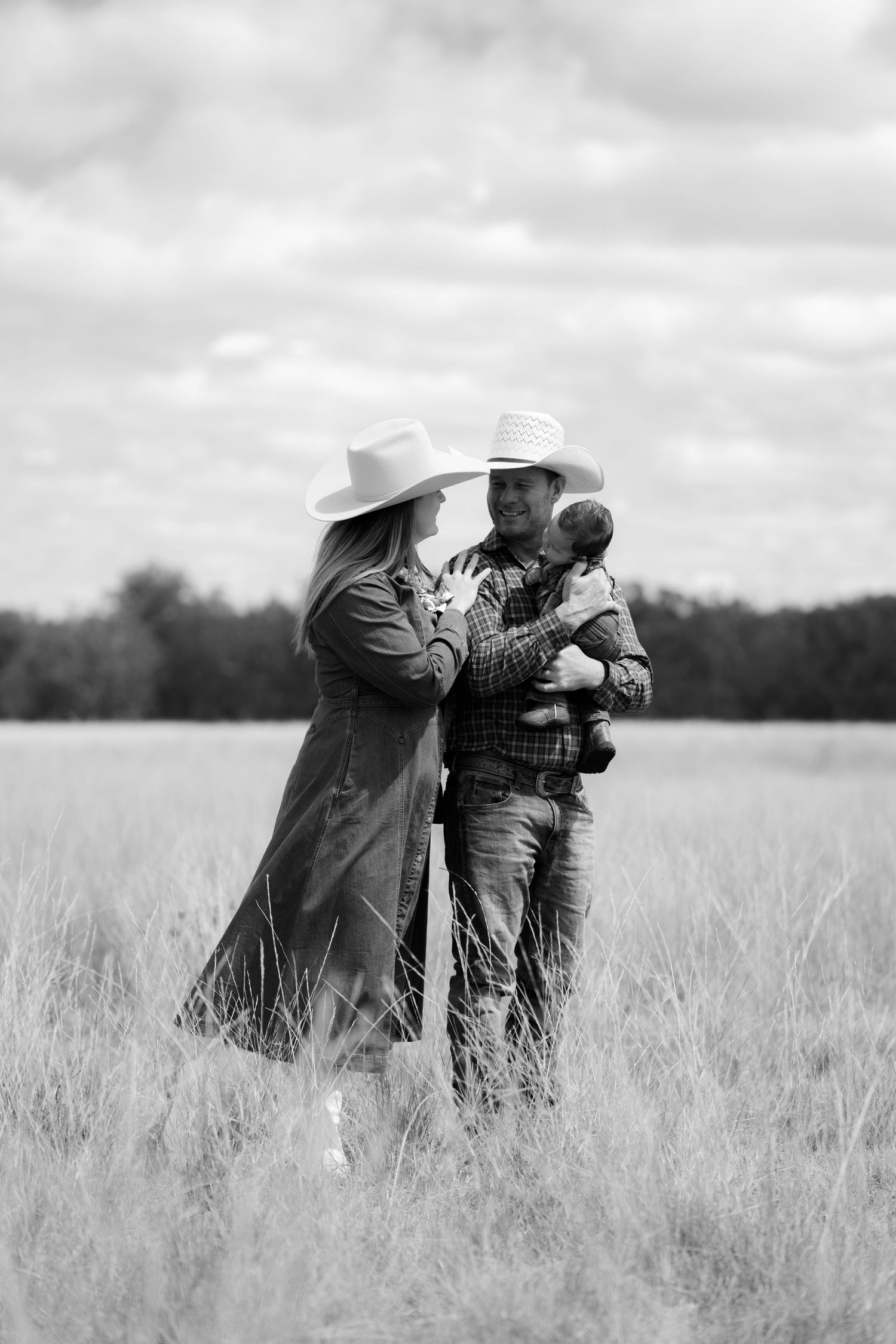 Tamworth, Hunter NSW Family, Newborn, Motherhood Photographer