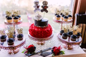 Wedding cake for Illinois couple