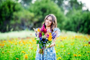 High school senior portrait in a natural outdoor setting, captured by Leigh and Kate Photography, Austin TX