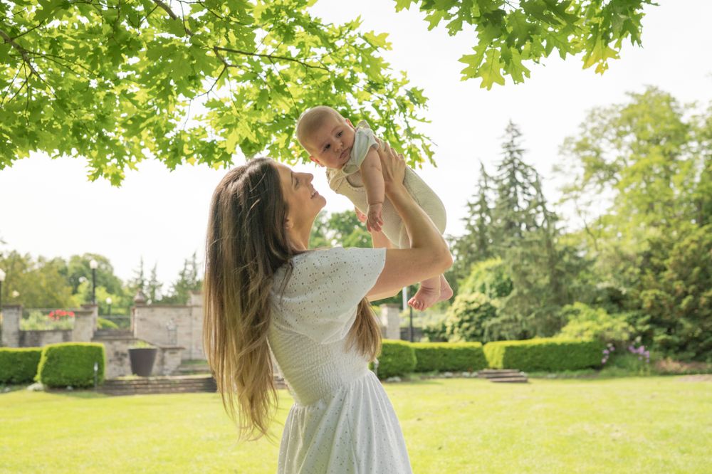 family photos at alexander muir memorial gardens