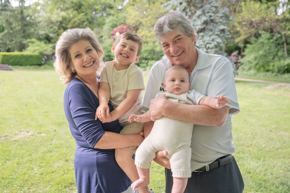 family photos at alexander muir memorial gardens