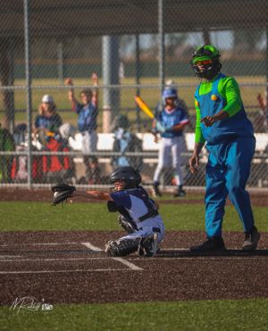 Dallas Tigers organization game shot by Nicole Banet Photography.