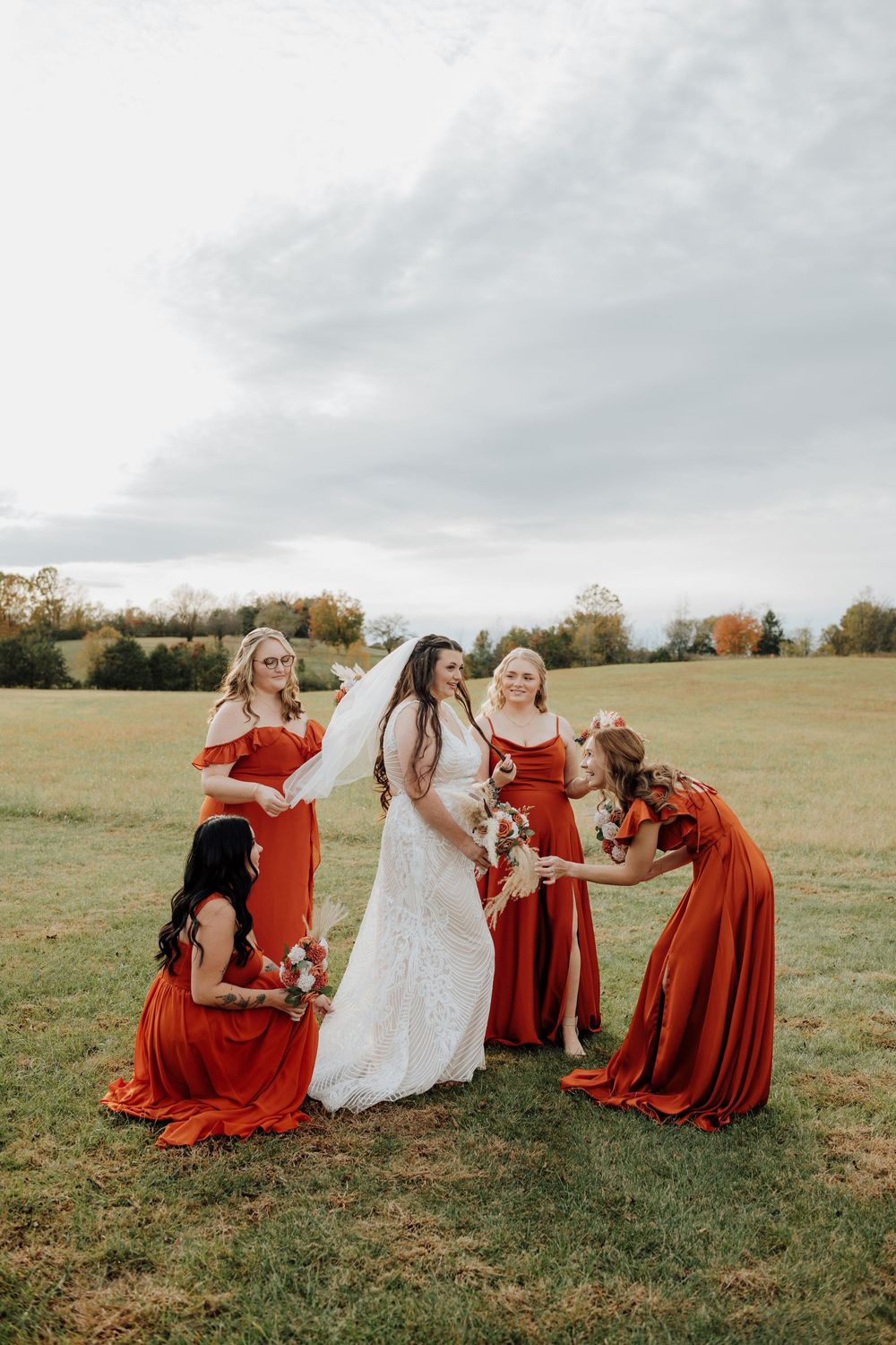 Couple celebrating western-themed wedding at rustic barn in Tennessee