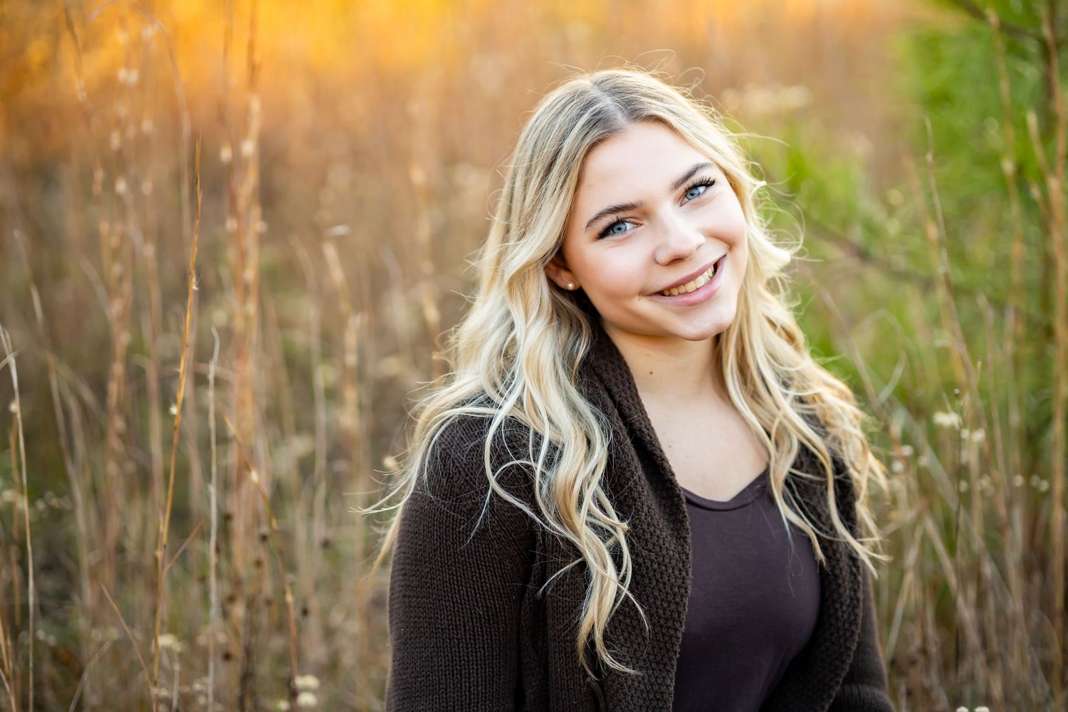 Fall Photos in Richmond, Virginia | Tall Grass Autumn Portraits | Family Fall Photos in RVA