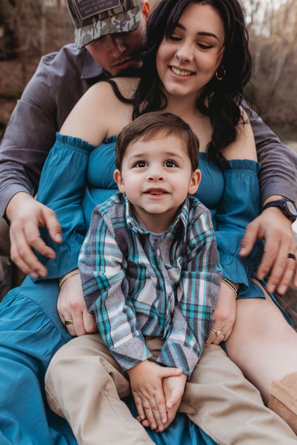 A lifestyle family photo session in Cullman, Alabama by a North Alabama Photographer. Family photography in Alabama at Smith Lake in Cullman