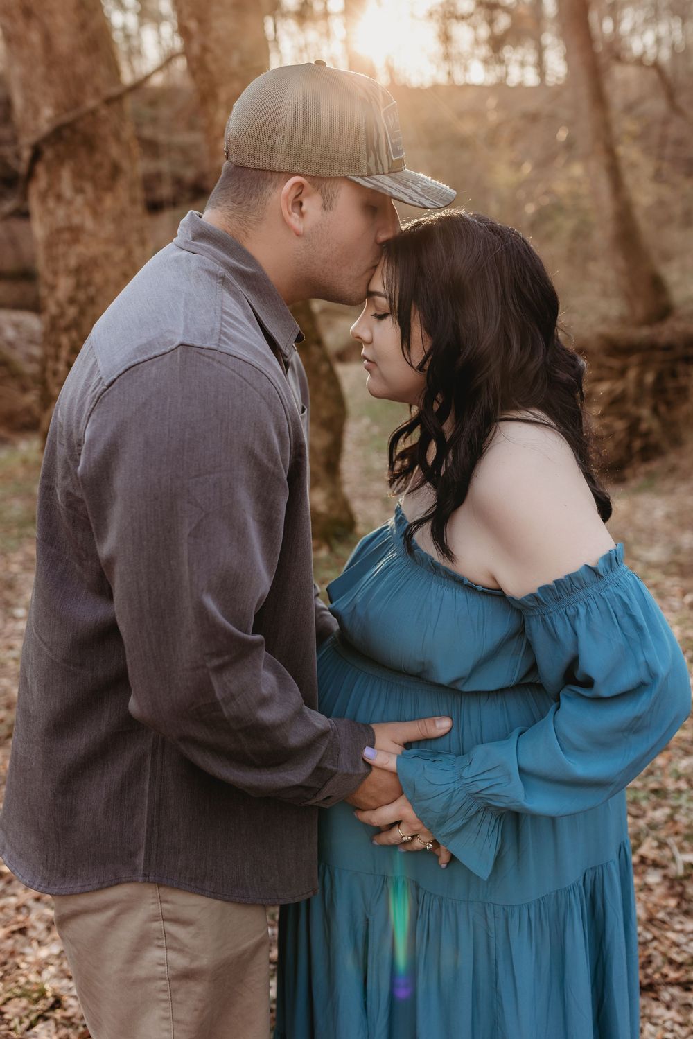 A lifestyle family photo session in Cullman, Alabama by a North Alabama Photographer. Family photography in Alabama at Smith Lake in Cullman