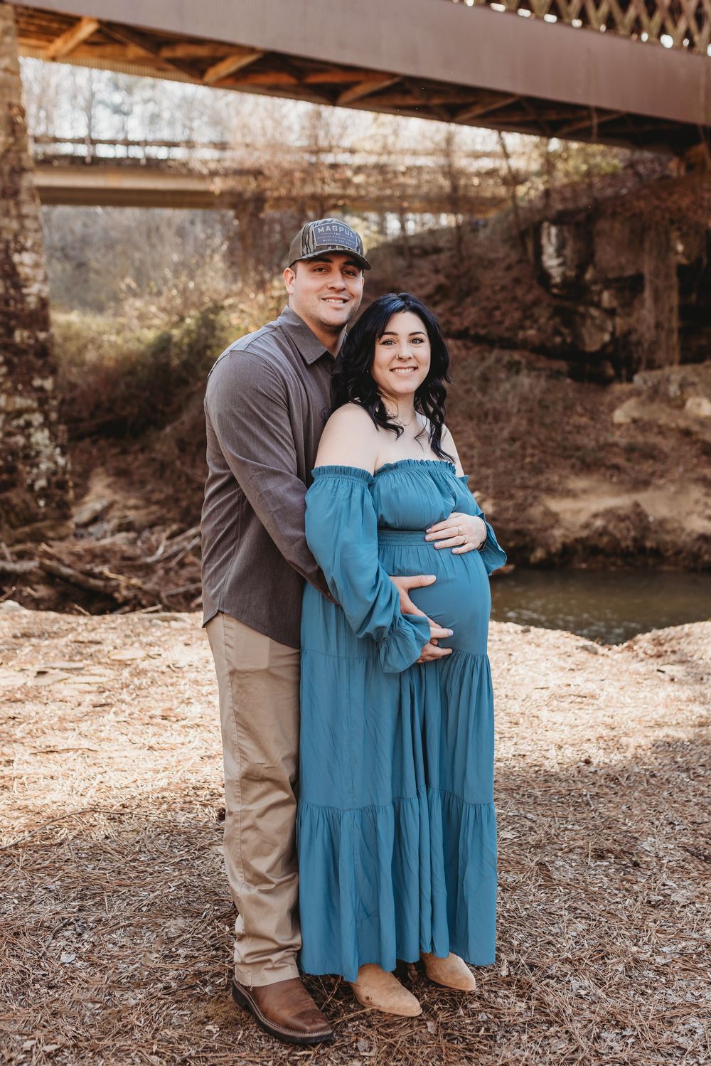 A lifestyle family photo session in Cullman, Alabama by a North Alabama Photographer. Family photography in Alabama at Smith Lake in Cullman