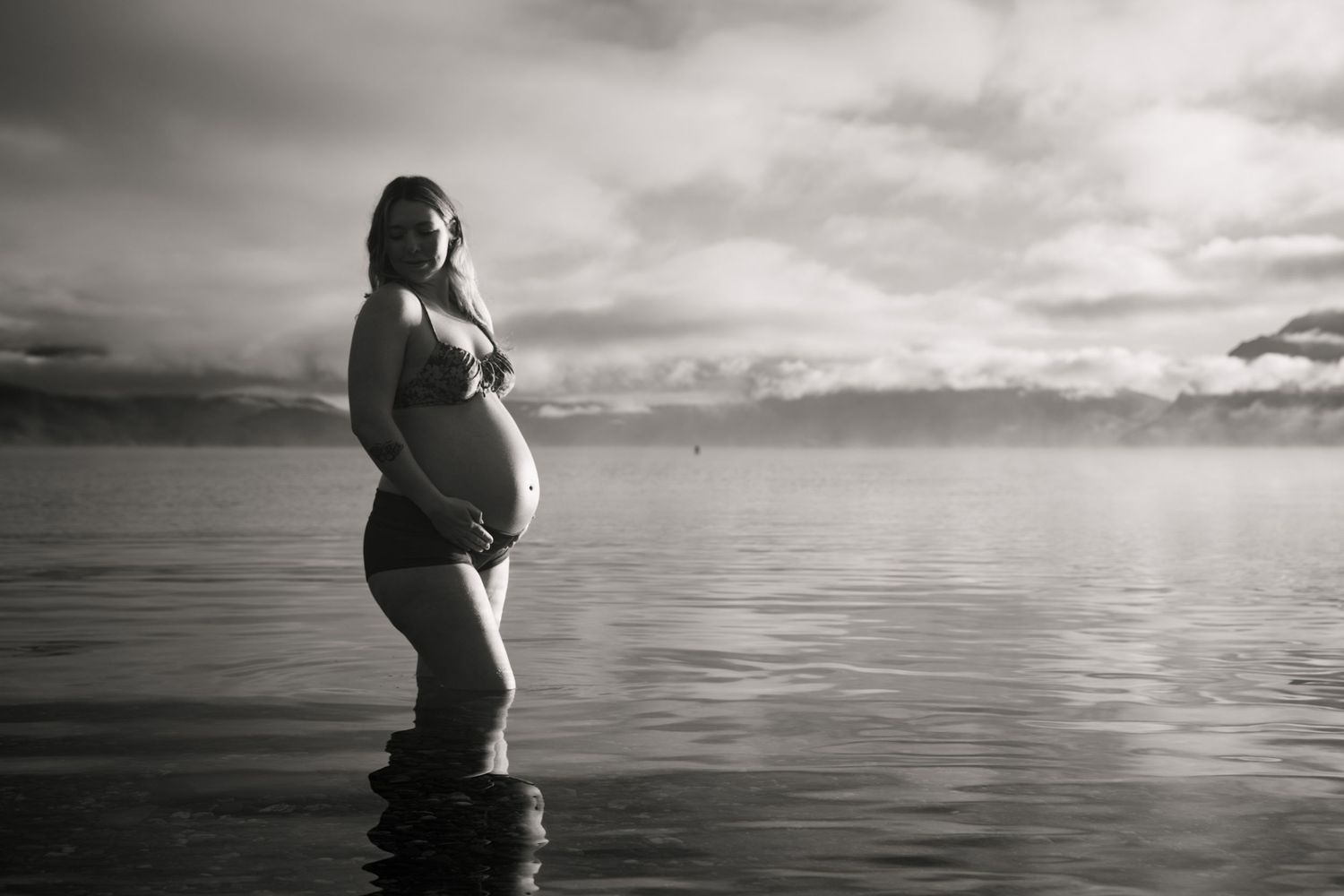 boudoir photography - outdoor portrait