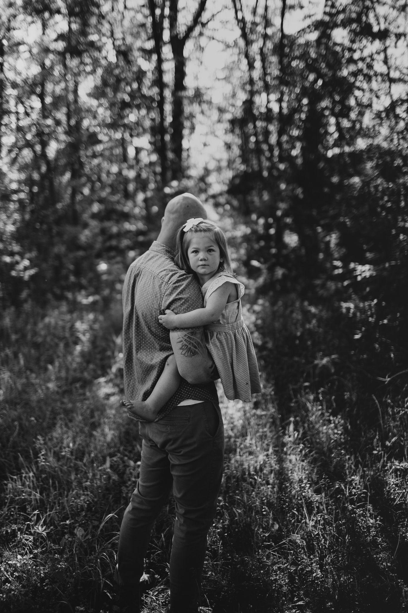 Michigan Based - Motherhood and maternity photographer.