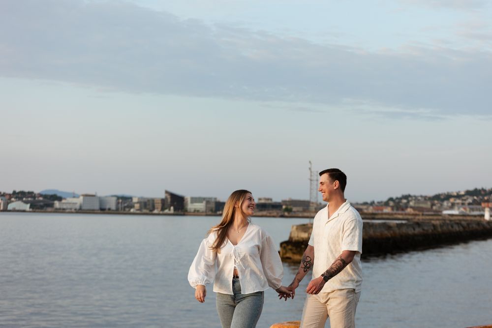 bryllupsfotograf, bryllupsportretter, portrett, Trondheim, Ila, kjærester, kjærestefotografering, forlovelsesfotografering, solnedgang