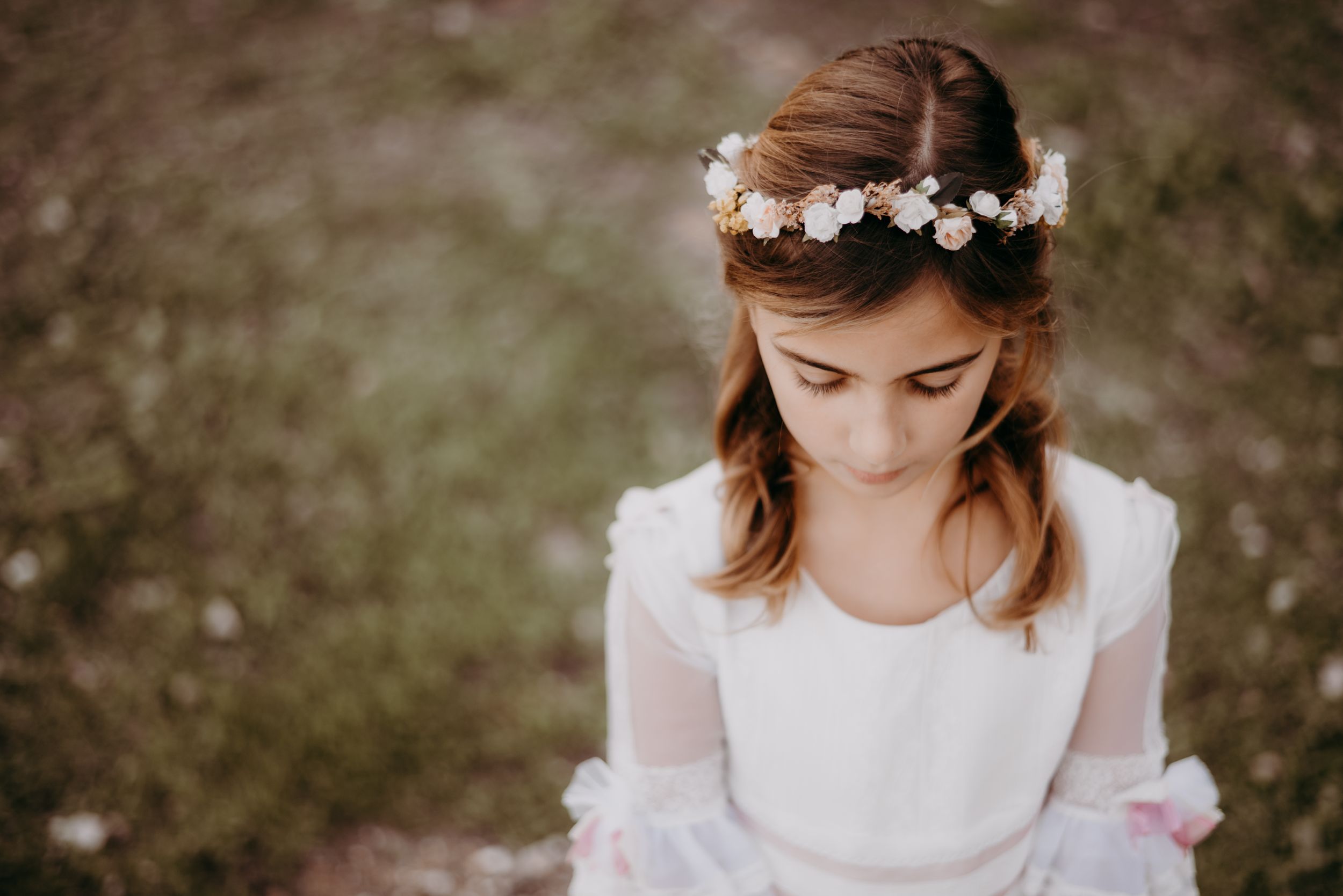 comunion
niña 
infancia
iglesia
dios