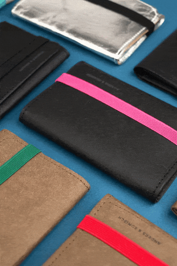Stop Motion GIF of multiple minilmalist wallets.