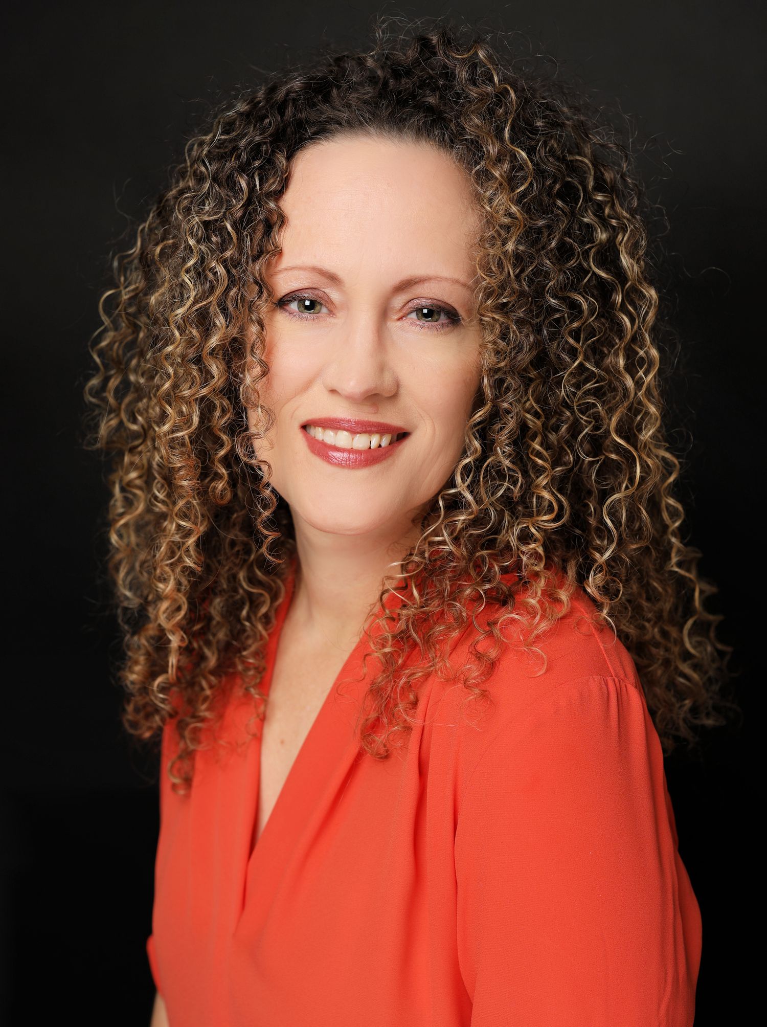 Artist and Real Estate Professional Headshot of Kelly Hansen