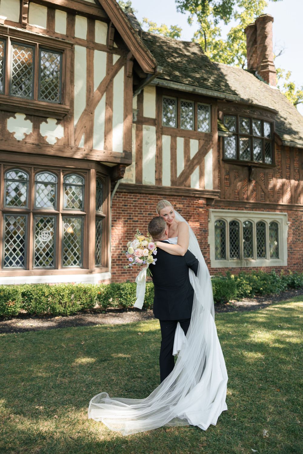 wedding photography | cincinnati wedding photographer | cincinnati engagement photography | documentary wedding photography | true-to-color