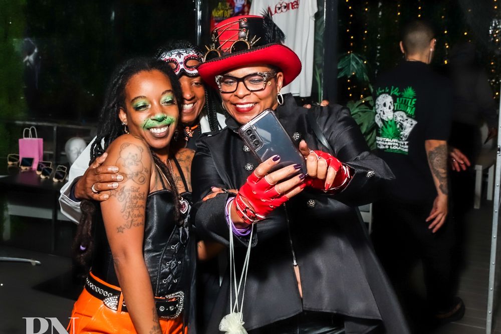 EVENT PHOTOGRAPHY PARTY PHOTO